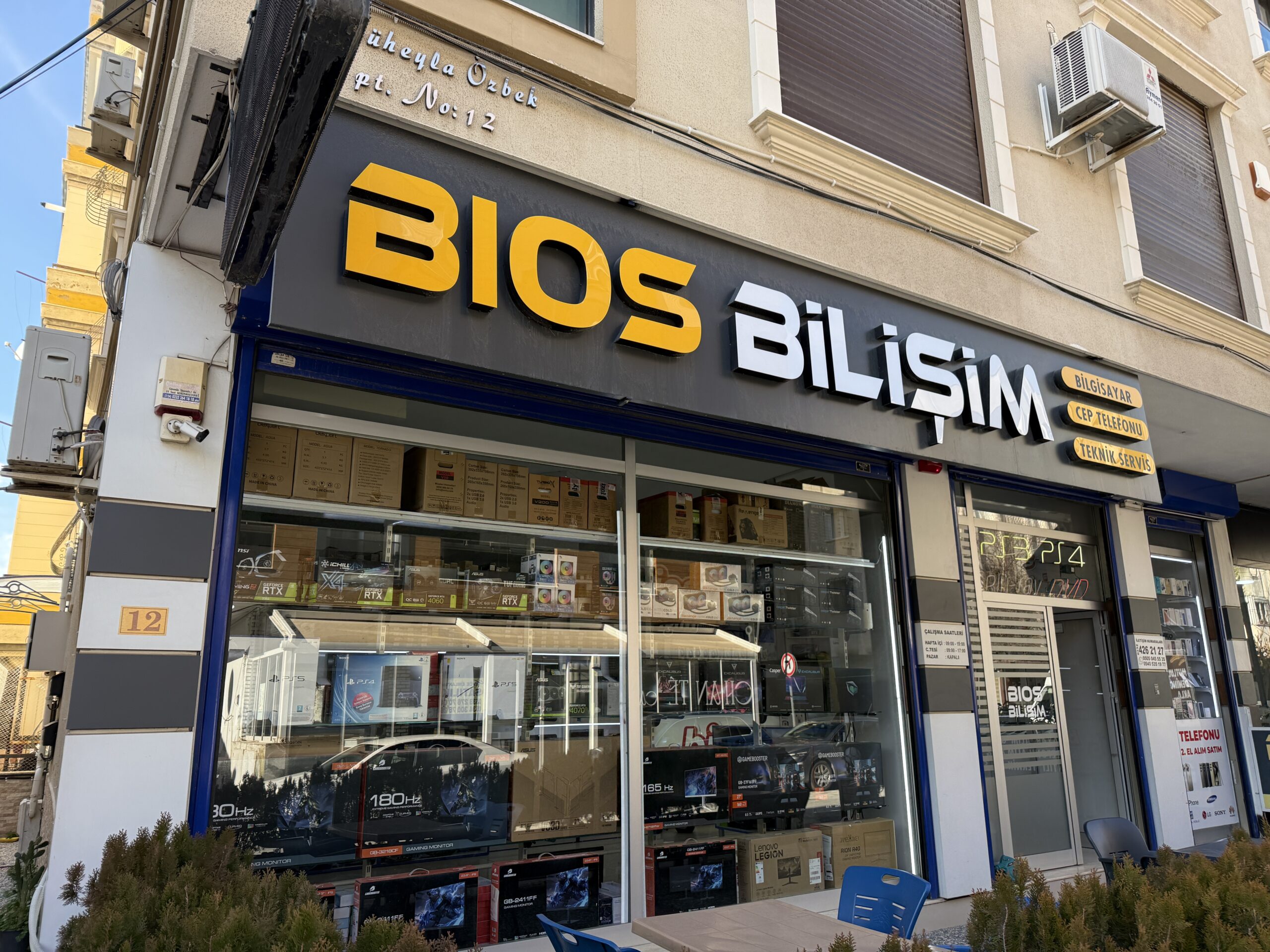 bilgisiyar tamircisi buca